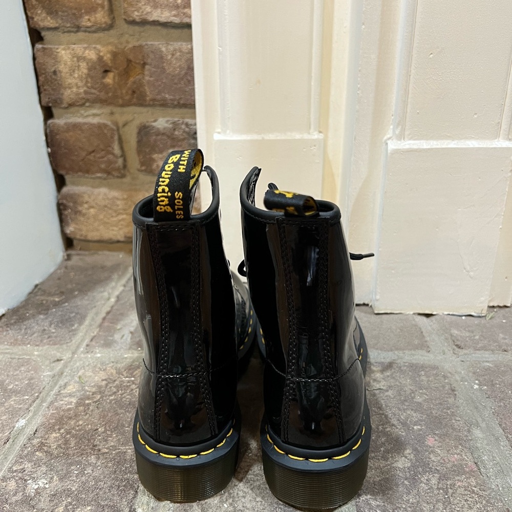 Dr. Martens 1460 W black patent leather lace up boots - Picture 4 of 7